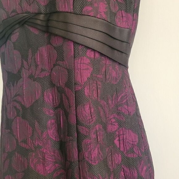Tahari jacquard classic purple and black sheeth dress - Picture 5 of 6